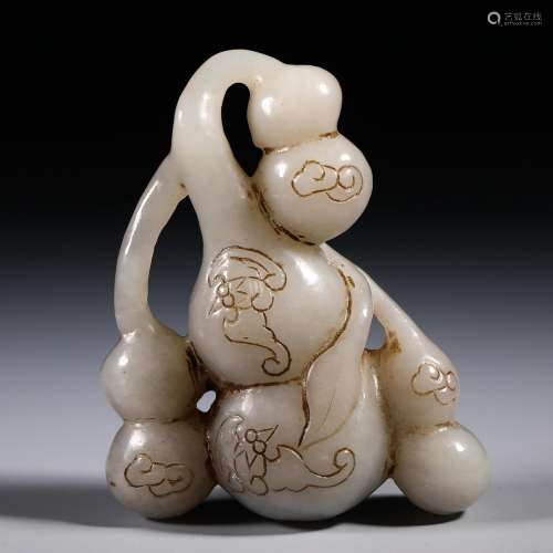 Qing Dynasty Hetian jade calabash piece