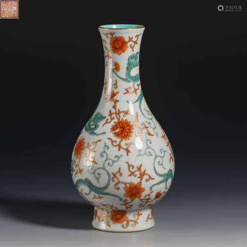 Qing Dynasty pastel vase