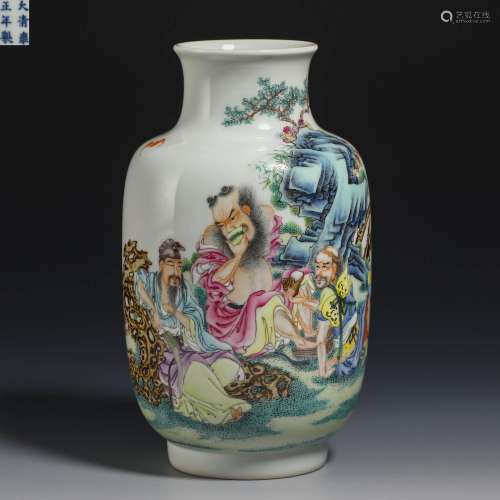 Enamel coloured lantern bottle from Qing Dynasty