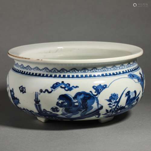 Qing Dynasty blue and white censer