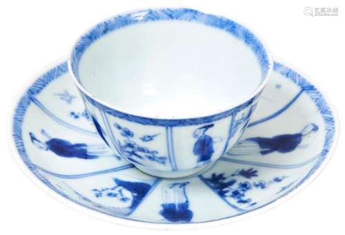 BLUE AND WHITE WINE CUP AND STAND YONGZHENG PERIOD (1723-173...