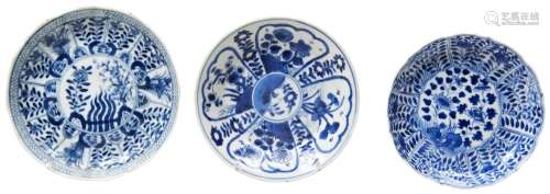 THREE BLUE AND WHITE SAUCER DISHES QING DYNASTY, 18TH CENTUR...
