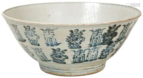 LARGE BLUE AND WHITE BOWL VIETNAM, 18TH / 19TH CENTURY the s...