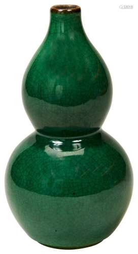 APPLE-GREEN GLAZED DOUBLE GOURD VASE QING DYNASTY, 19TH CENT...