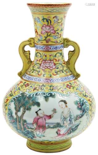 GOOD YELLOW-GROUND FAMILLE ROSE VASE QING DYNASTY, 19TH CENT...