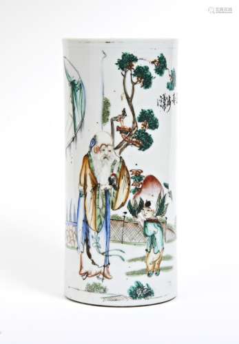 FAMILLE ROSE CYLINDER VASE LATE QING DYNASTY the sides paint...