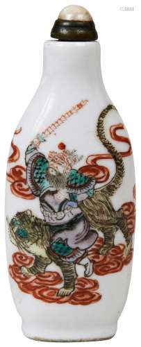 FAMILLE ROSE SNUFF BOTTLE QING DYNASTY, 19TH CENTURY painted...