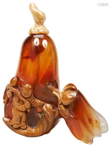 CARVED AGATE SNUFF BOTTLE QING DYNASTY, 19TH CENTURY in the ...