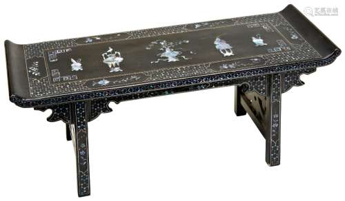 LAC-BURGAUTE STAND QING DYNASTY, 19TH CENTURY modelled as an...