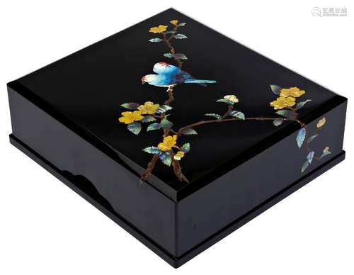 FINE JAPANESE LACQUER COVERED BOX MODERN finely inlaid in mo...