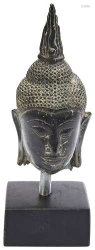 BRONZE BUDDHA HEAD THAILAND, 18TH / 19TH CENTURY cast with a...