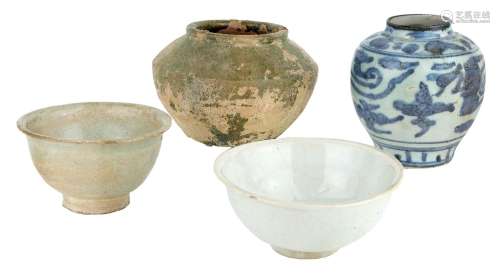 Four Asian ceramics, Han dynasty-17th century, comprising a ...