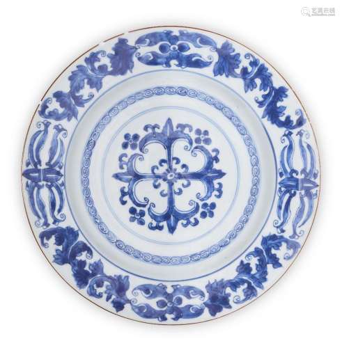 A Chinese porcelain blue and white plate, 18th century, pain...