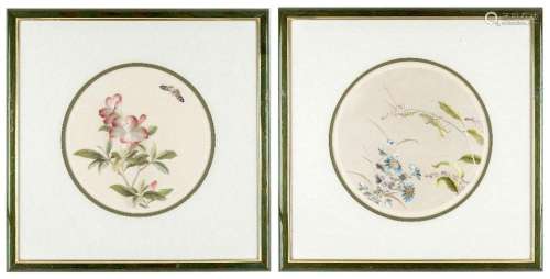 A pair of Chinese silk circular pictures, early 20th century...