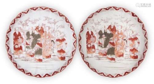 A pair of Japanese Kutani plates, late Meiji period, decorat...