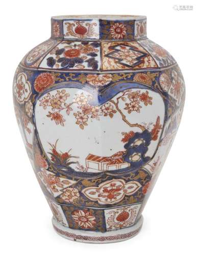 A Japanese Arita octagonal jar, 17th century, decorated in t...