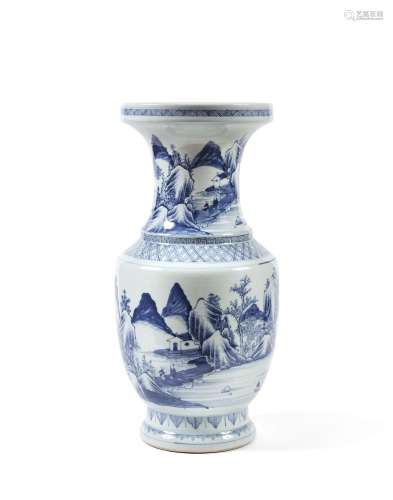 CHINE - Fin du XIXe siècleVase de forme balustre en porcelai...