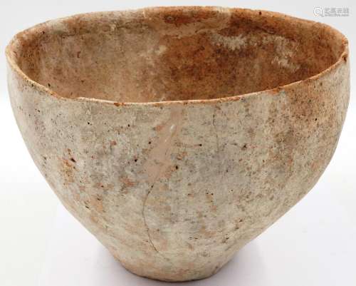 A large Han Dynasty tapered bowl, formed from clay, D: 27 cm...