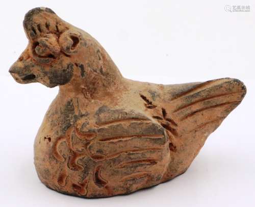 A Han Dynasty zoomorphic clay figure of a hen, L: 12 cm, H: ...