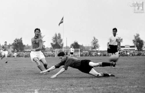 Just Fontaine, Coupe du monde 1958, Eyravallen, Örebro, Suèd...