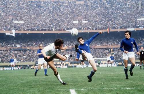 Italie – Allemagne de l’Ouest (0-0), 1978, Stade Monumental,...