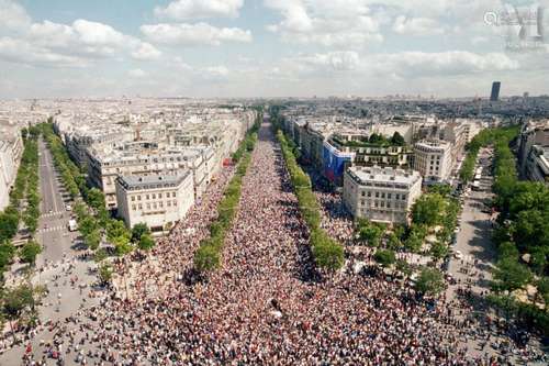 Lendemain de victoire, 1998, Champs-Elysées, Paris