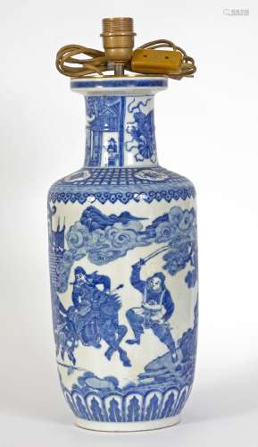 Chine, XIXe siècleVase en porcelaine à décor en émaux bleu-b...