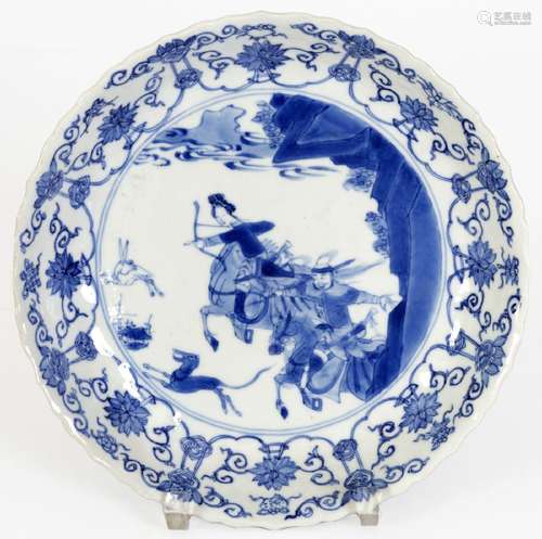 Chine, Epoque Kangxi (1662-1722)Plat en porcelaine à décor e...