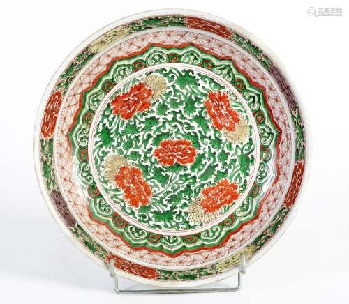 Chine, Epoque Transition, XVIIe siècleUn plat en porcelaine ...