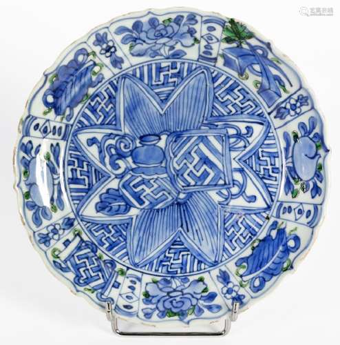 Chine, Epoque Wanli (1573-1620)Assiette en porcelaine à déco...