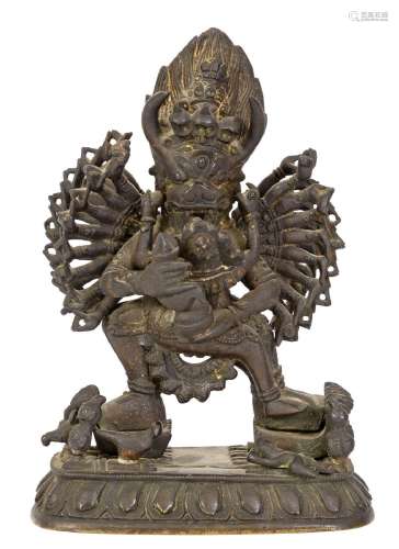 Tibet, XIXe siècleStatue en bronze à patine foncée représent...