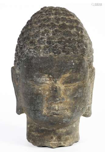Chine,Tête de Bouddha en pierre sculptéeHauteur : 21 cmPoids...