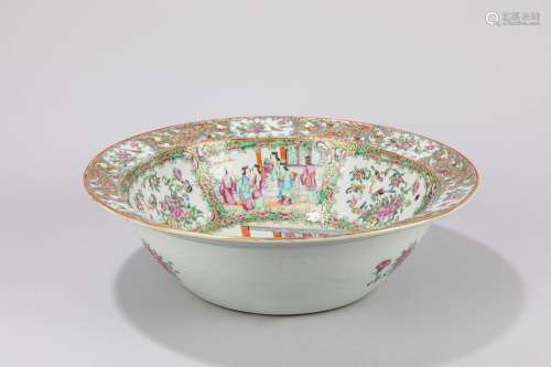 A famille rose porcelain bowl. China, Canton, 19th century