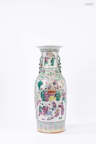A famille rose baluster vase. China, late 19th century