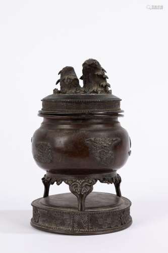 A tripod bronze censer. Japan, Meiji period (1868-1912)