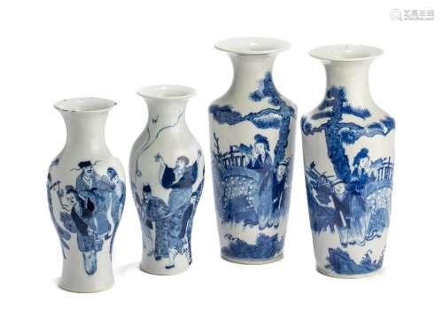 A COLLECTION OF CHINESE BLUE AND WHITE WARES