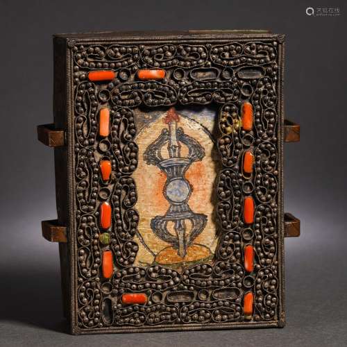 A Tibetan Hardstones Inlaid Bronze Amulet Box