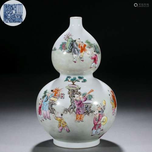 A Chinese Famille Rose and Gilt Double Gourds Vase