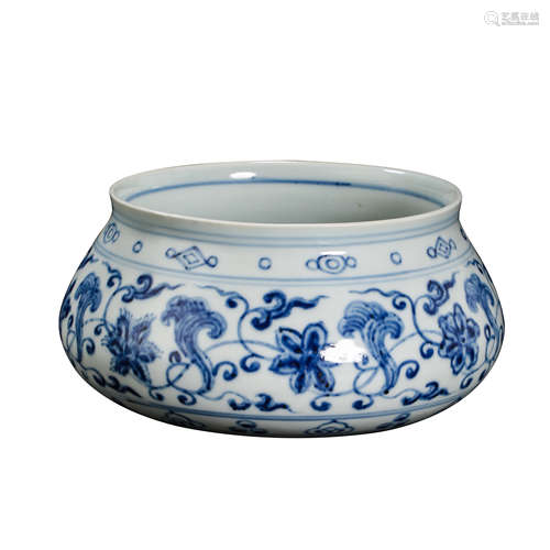 CHINESE MING DYNASTY YONGLE BLUE AND WHITE JAR