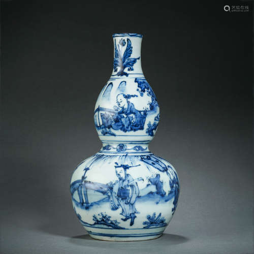 CHINESE QING DYNASTY BLUE AND WHITE GOURD VASE