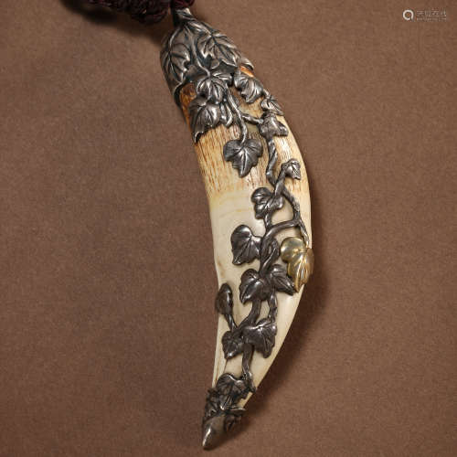 ANCIENT TIBETAN INLAID SILVER NECKLACE