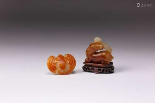 TWO CHINESE JADE CARVINGS OF AN ANIMAL GROUP AND A BAT 18TH ...