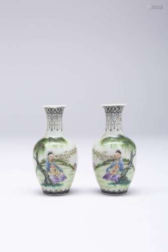 A PAIR OF MINIATURE CHINESE FAMILLE ROSE VASES FOUR CHARACTE...