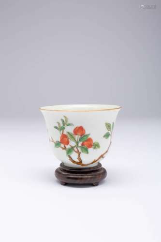 A RARE CHINESE `LANTERN FLOWERS` CUP DAOGUANG 1821-50 The be...