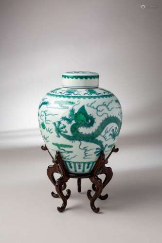A FINE CHINESE IMPERIAL GREEN-ENAMELLED `DRAGON` JAR AND COV...