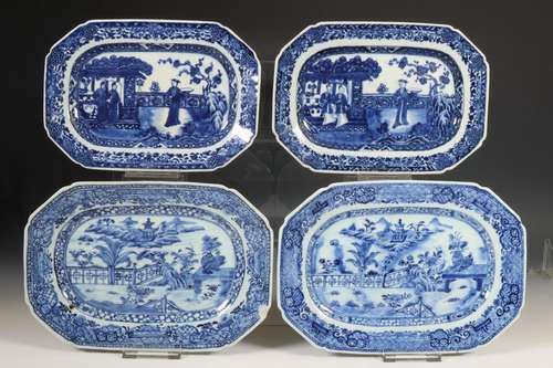 China, twee paar blauw-wit porseleinen dienschalen, Qianlong...