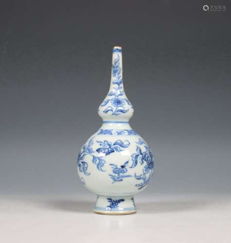 China, blauw-wit porseleinen sprenkelaar, Kangxi periode (16...