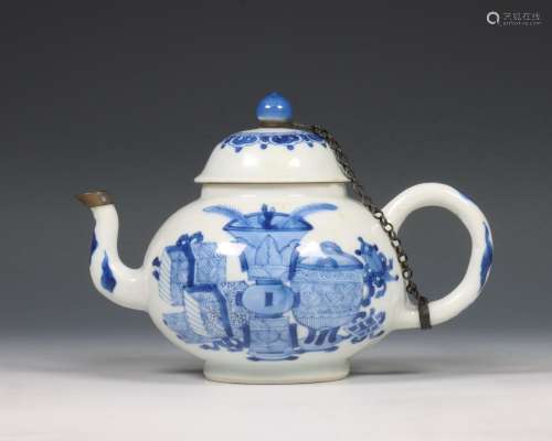 China, blauw-wit porseleinen trekpot, Kangxi periode (1662-1...