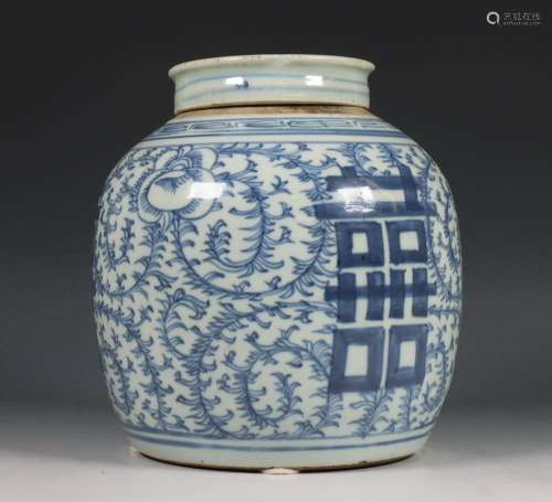 China, blauw-wit porseleinen gemberpot en deksel, ca. 1900,