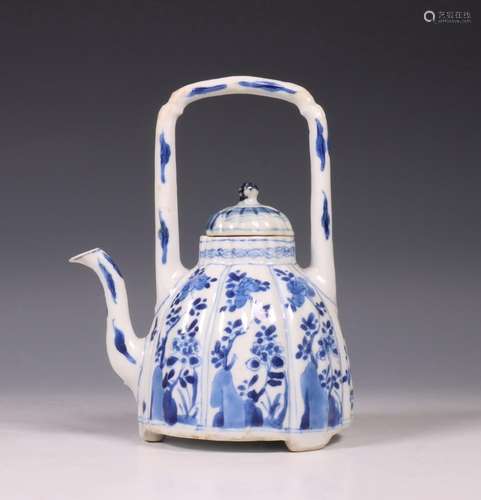 China, blauw-wit porseleinen theepot, Kangxi periode (1662-1...